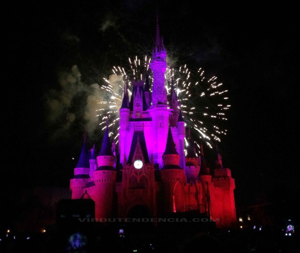 Show Queima de Fogos Castelo na Disney-Parque Magic Kingdom