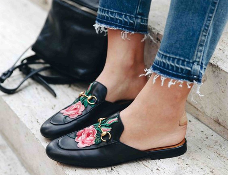Como Usar Flat Mule Tendências Sapatos - Looks e Dicas de Moda