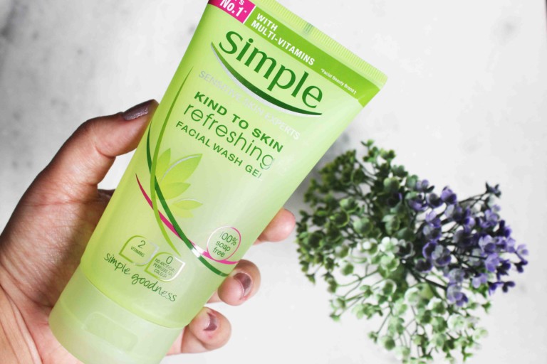 Resenha Simple Skincare Sabonete Facial em Gel Refreshing